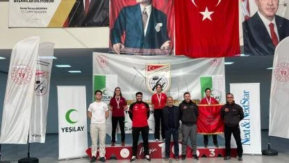 Manisalı İrem Denktaş’tan Rekorlu Türkiye Şampiyonluğu