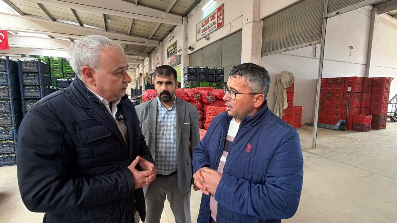 Mazot Zammı Nakliyeyi Vurdu: Hal Esnafı Kan Ağlıyor