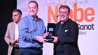 Nebil Özgentürk Manisa’da sanatseverlerle buluştu