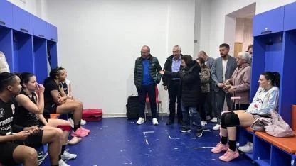 Potanın Kraliçeleri Zirveye Kuruldu