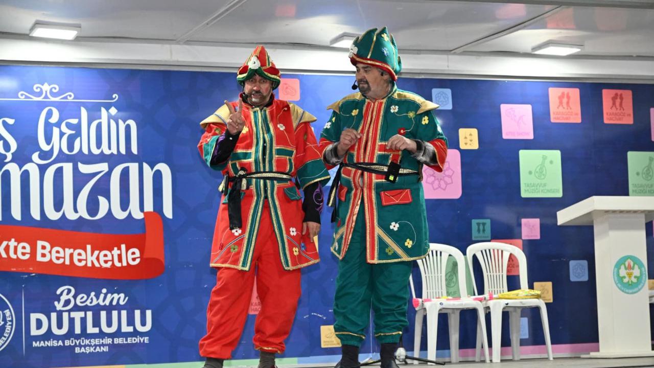 Saruhanlı’da Binlerce Vatandaş Dev İftar Sofrasında Buluştu