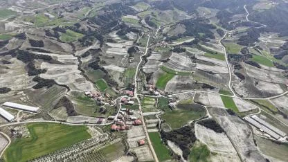 Selendi’de İki Mahallenin Altyapı Sorunu Çözülüyor