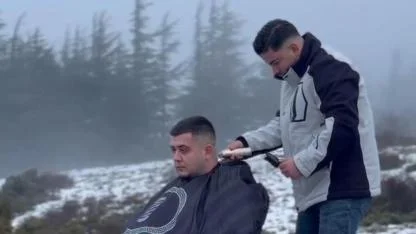 Spil Dağı zirvesinde dondurucu traş: -15 derecede tanıtım