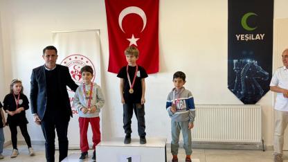 Yeşilay Haftası’nda Satranç Turnuvasına Yoğun İlgi