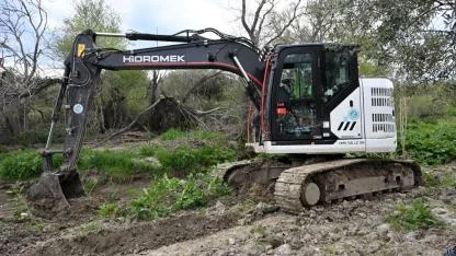 Akhisar’da 5 Kilometrelik Dere Hattı Rüsubattan Arındırılıyor