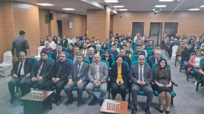 Akhisar'da Kamu Personeline Kritik İletişim Eğitimi