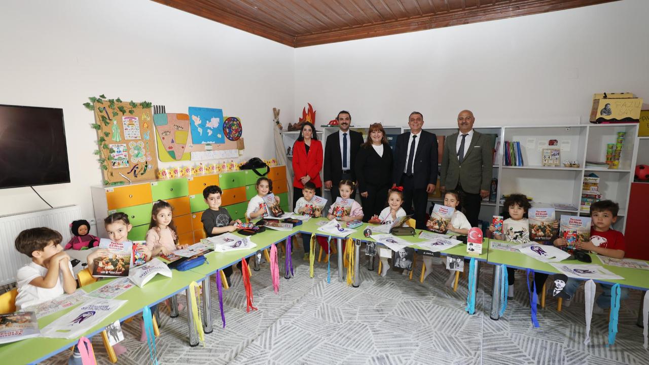 Başkan Şimşek’ten Miniklere 23 Nisan Ziyareti