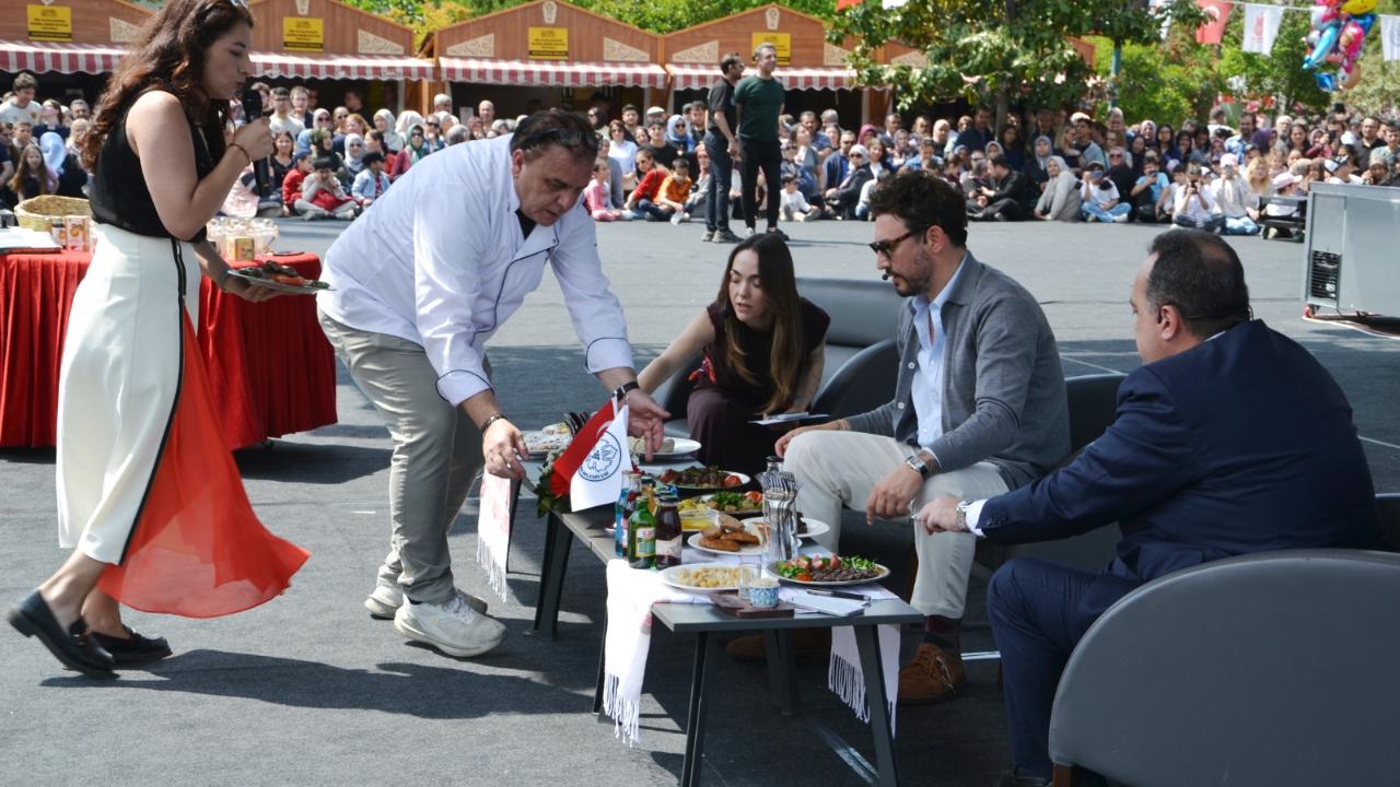 Manisa’nın Lezzet Haritası Gastronomi Söyleşisinde Tanıtıldı