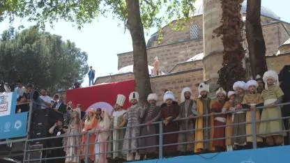 Mesir Macunu Saçımıyla Manisa’da Büyük Coşku