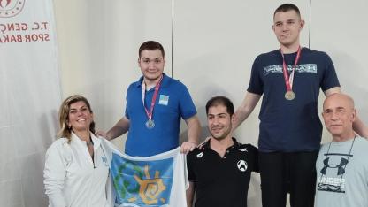 Narlıdere’nin Gururu Sarp Börekçi’den Havuzda Madalya Yağmuru