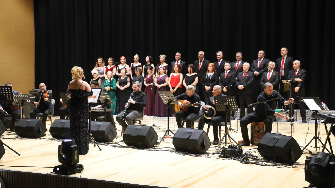 Turgutlu'da Sanat Rüzgarı: Dans ve Müziğin Buluşması