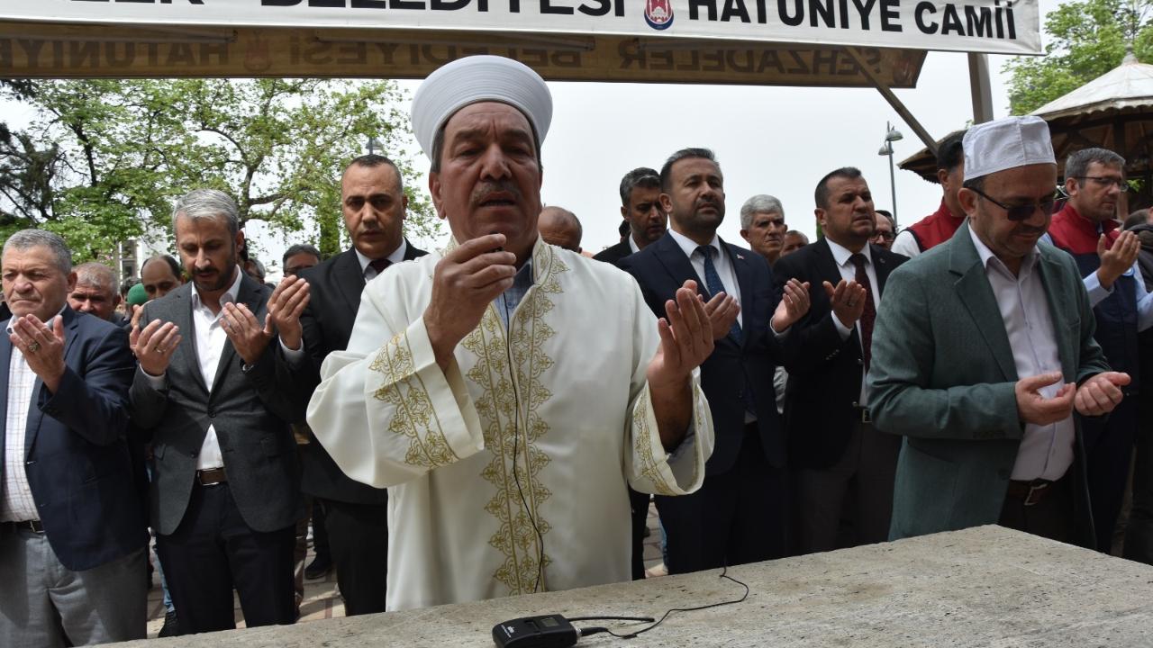 Türk Eğitim-Sen Şehit Öğretmen ve Öğrencileri Andı