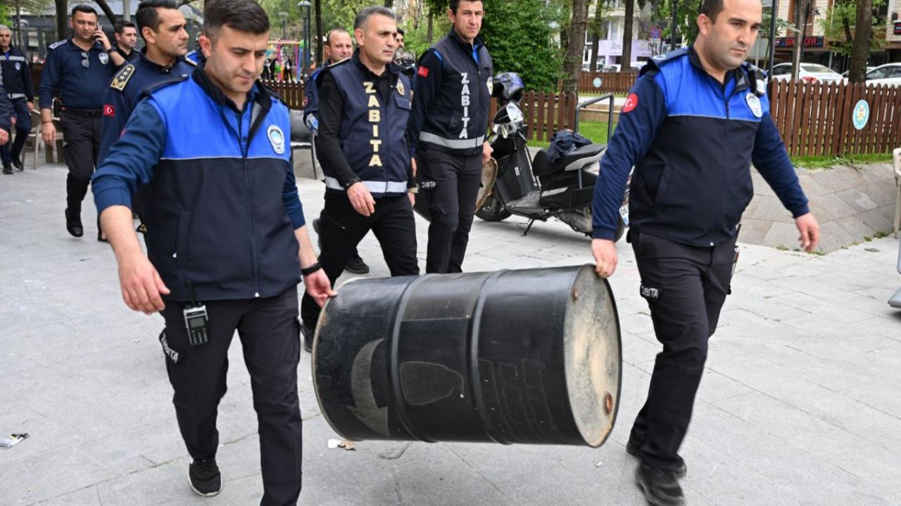 Manisa’da Kaldırımlar Yayalara Açılıyor
